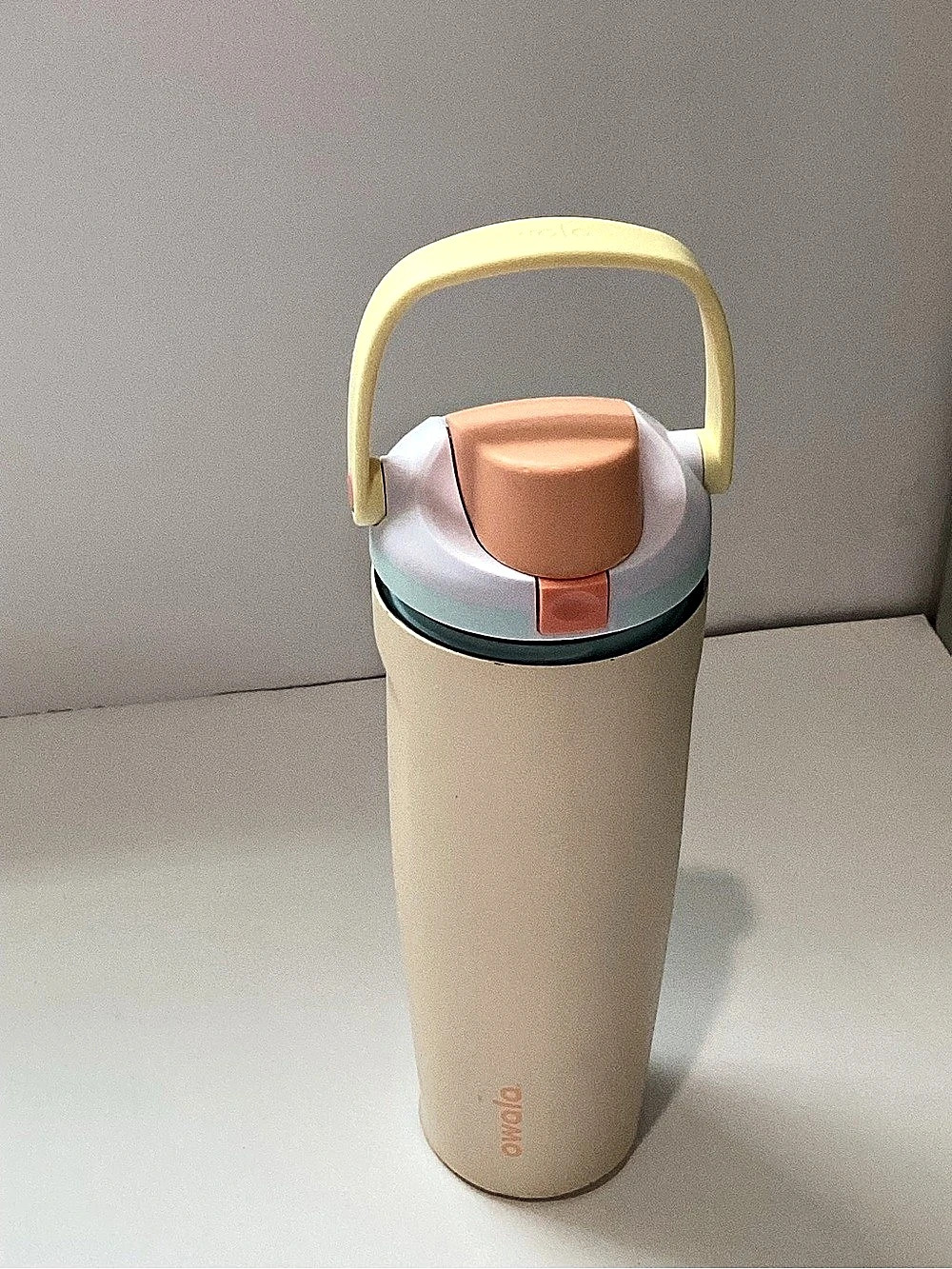Owala FreeSip Sway 30 oz Tumbler Cream & Orange